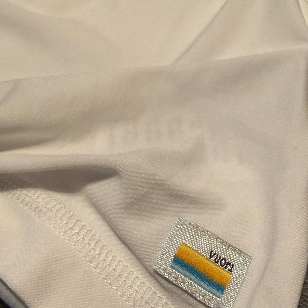 Vuori Strato Tech White Short Sleeve Tee - Picture 4 of 4